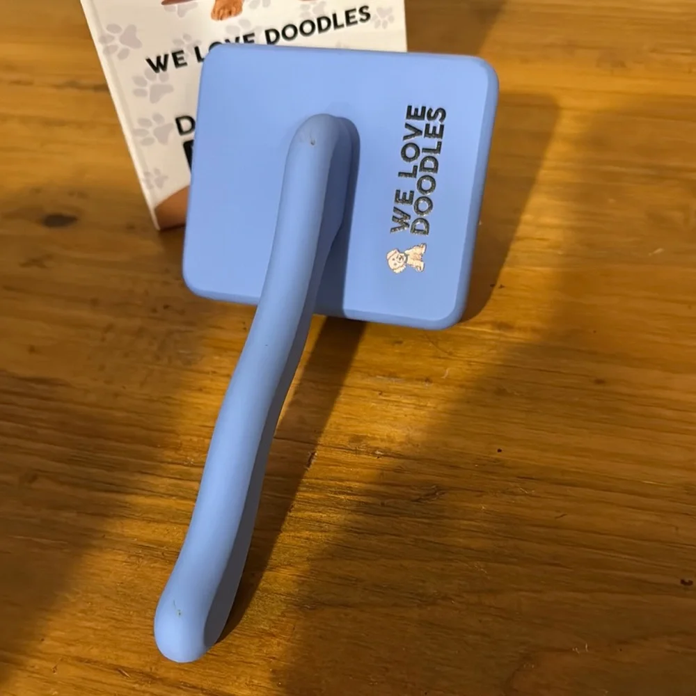 Dog Slicker Brush for Doodles - Large, blue-used once-no longer need